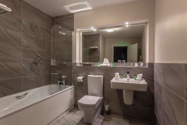 Отель Glenroyal Hotel Мейнут-21